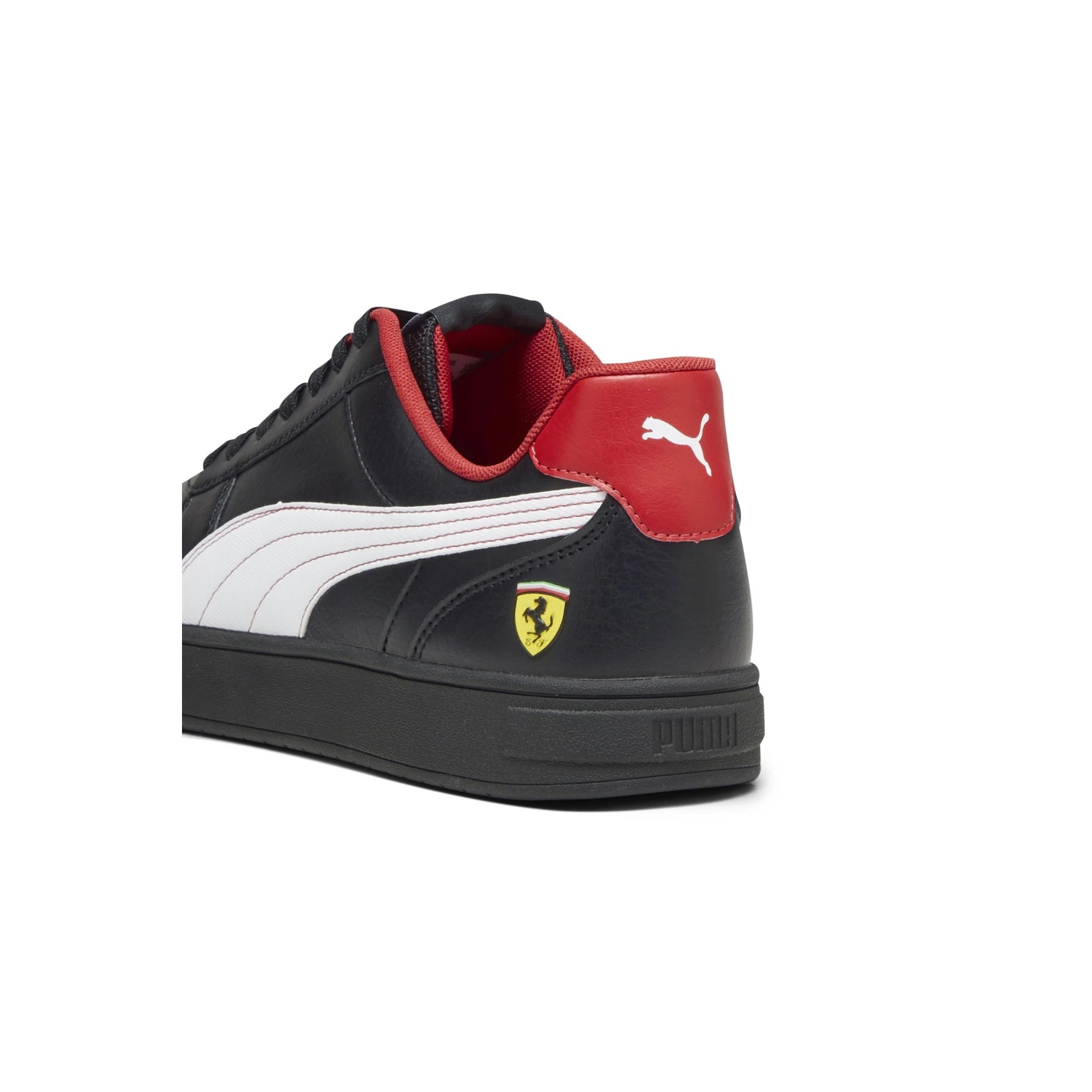 Puma Ferrari Caven Erkek Siyah Halı Saha Ayakkabısı (307960-03)