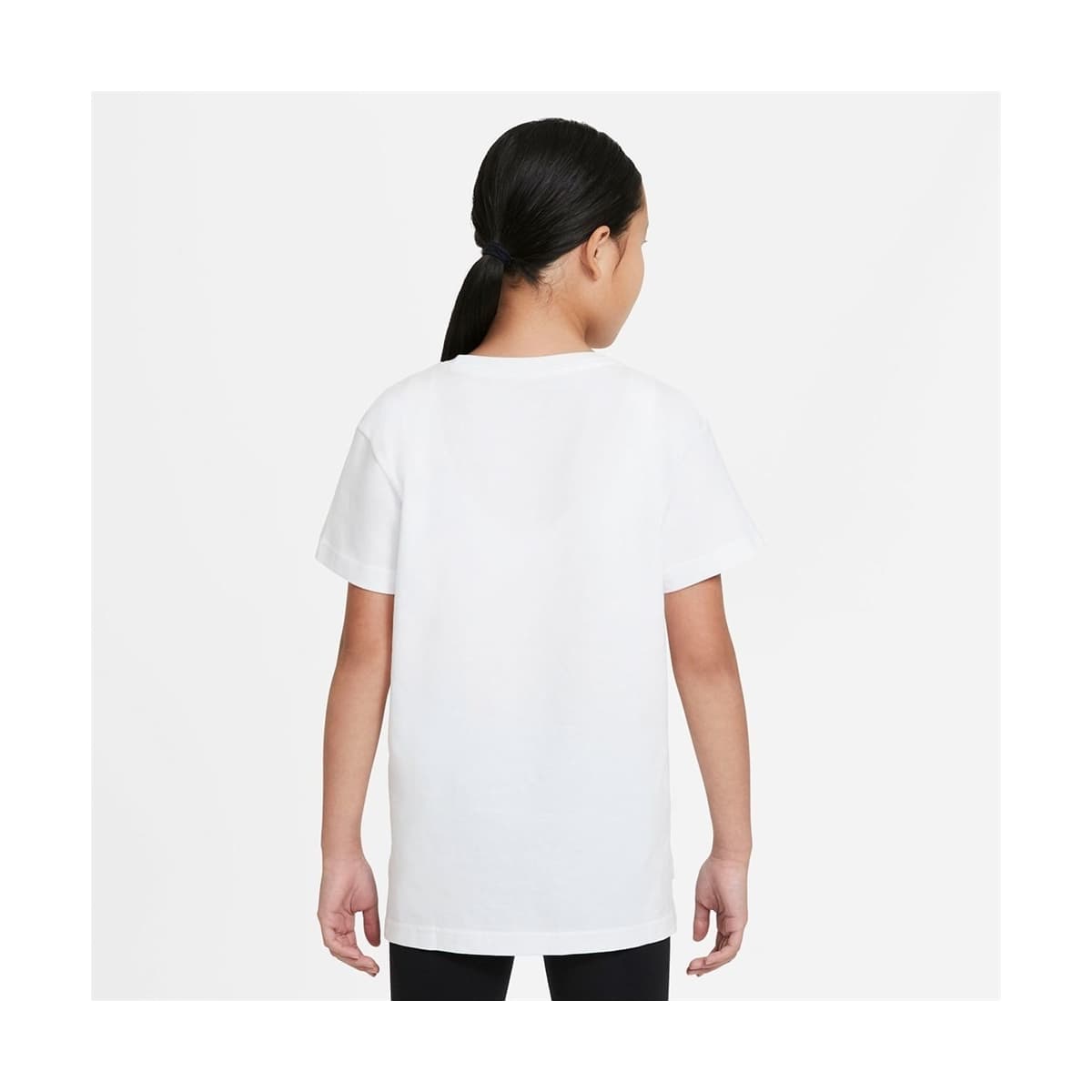 Sportswear Basic Futura Çocuk Beyaz Tişört (AR5088-112)