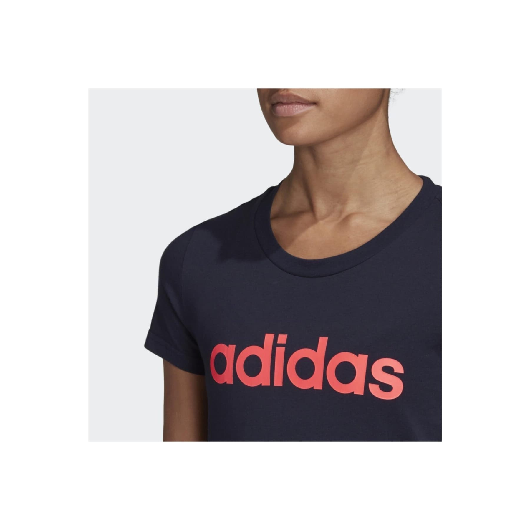 Essentials Linear Kadın Lacivert Spor Tişört