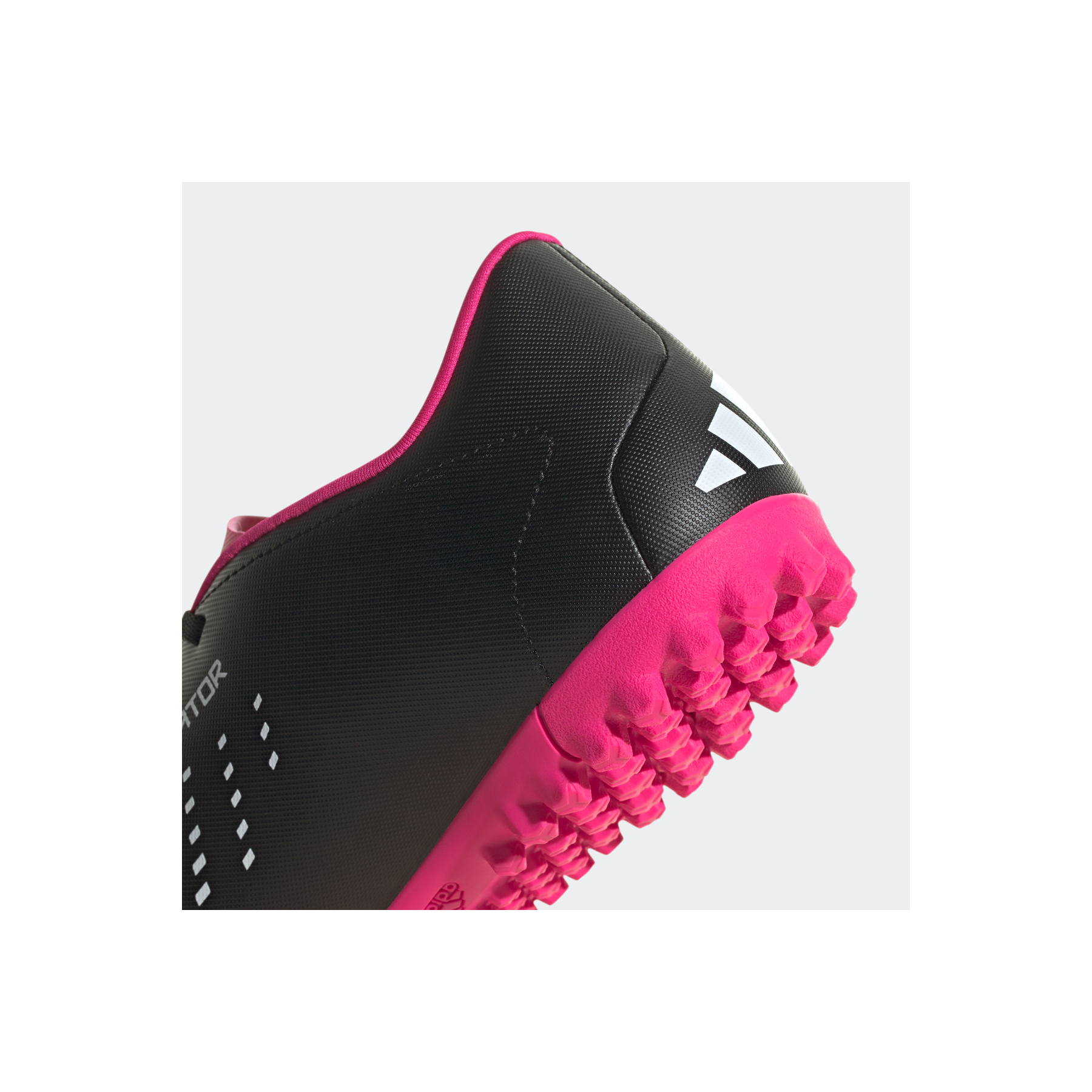 adidas Predator Siyah Halı Saha Ayakkabısı (GW4647)