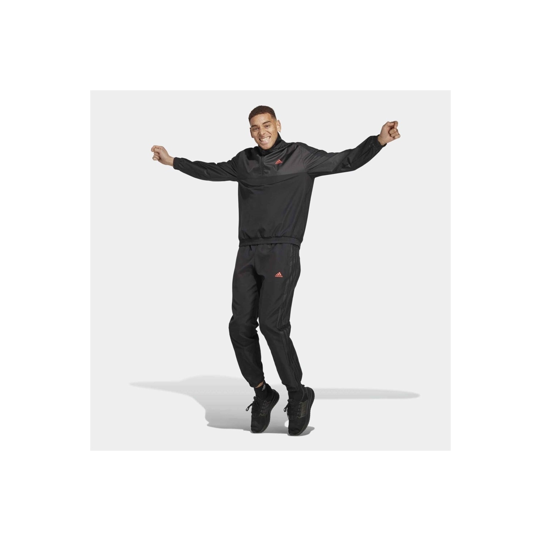 adidas 1/4 Zip Woven Erkek Siyah Eşofman Takımı (IC6771)