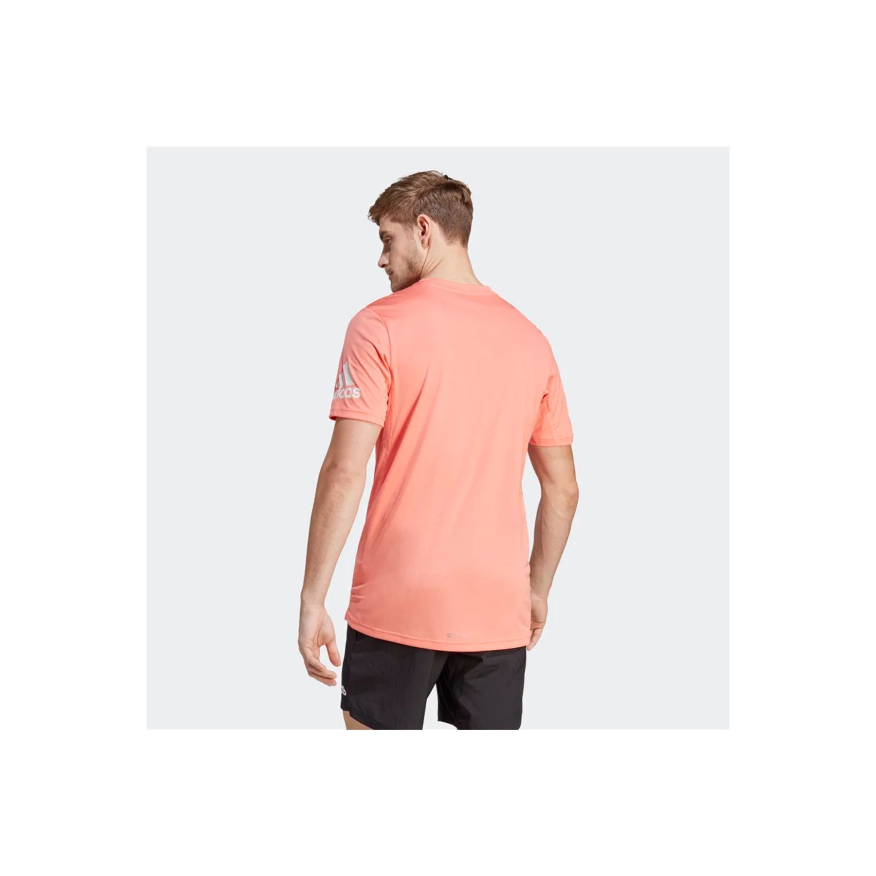 adidas Run Erkek Pembe Tişört (IC7646)