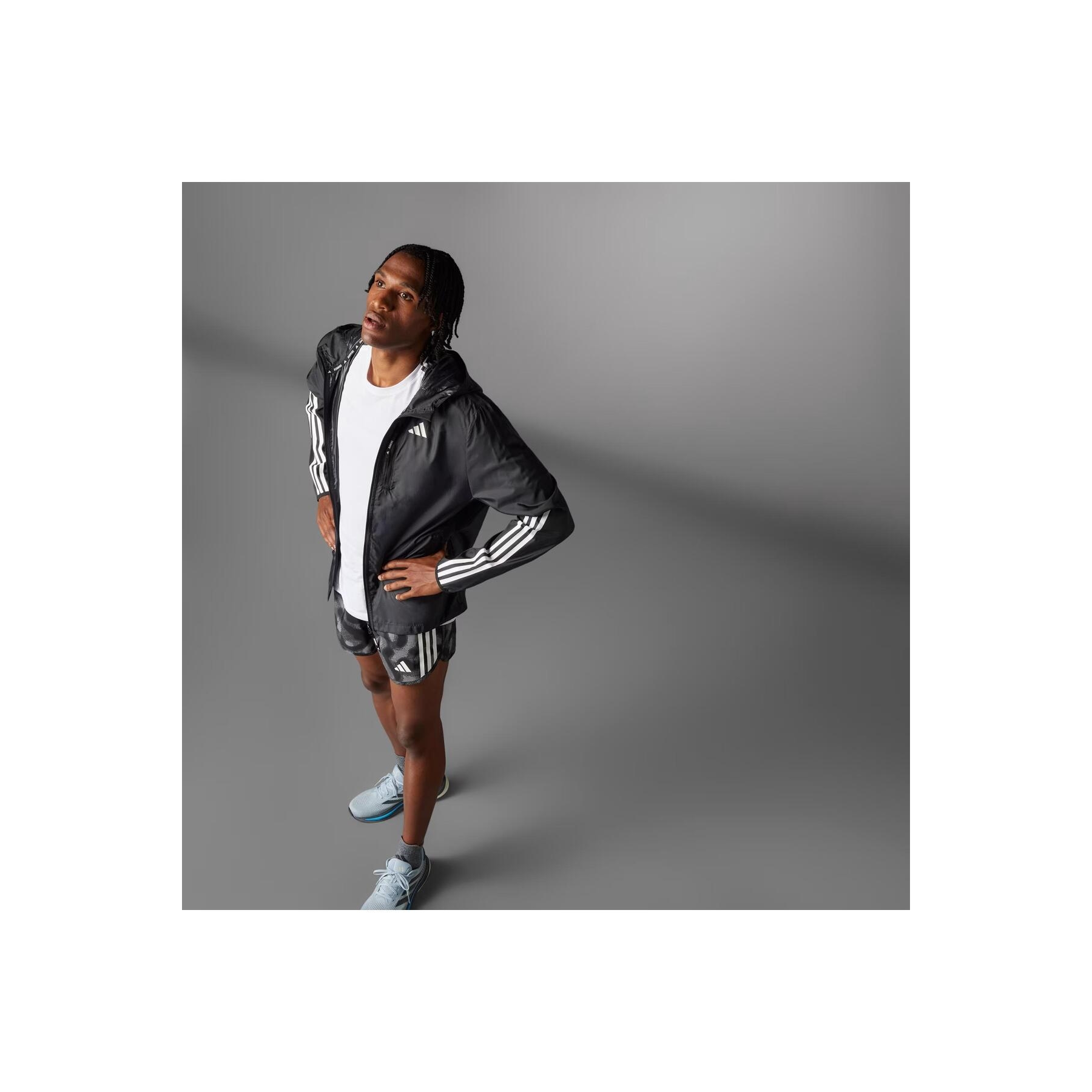 adidas Own The Run 3 Stripes Erkek Siyah Kapüşonlu Ceket (IK4986)