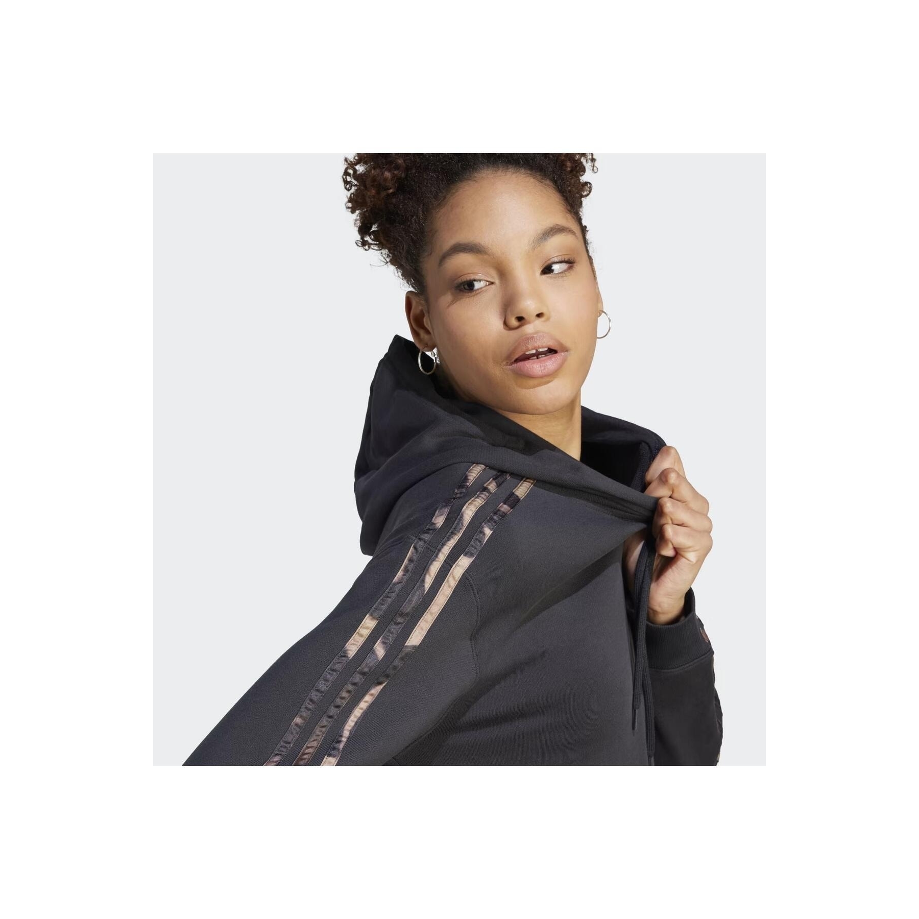 adidas Vibrant Print 3-Stripes Kadın Siyah Sweatshirt (IL5872)