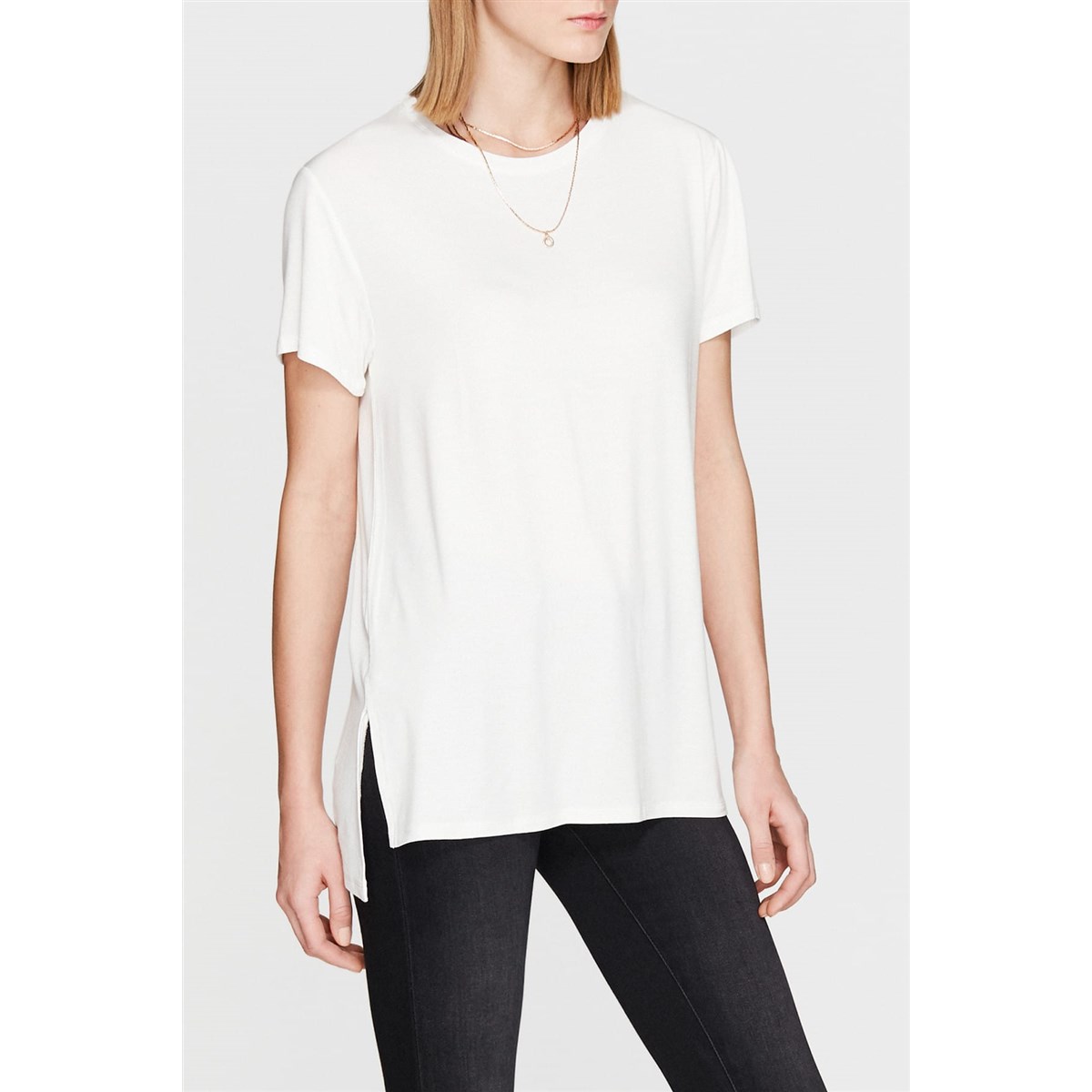 isim Kirli komplo  Mavi Kadın Yırtmaç Detaylı Beyaz Basic T-Shirt 167720-28289